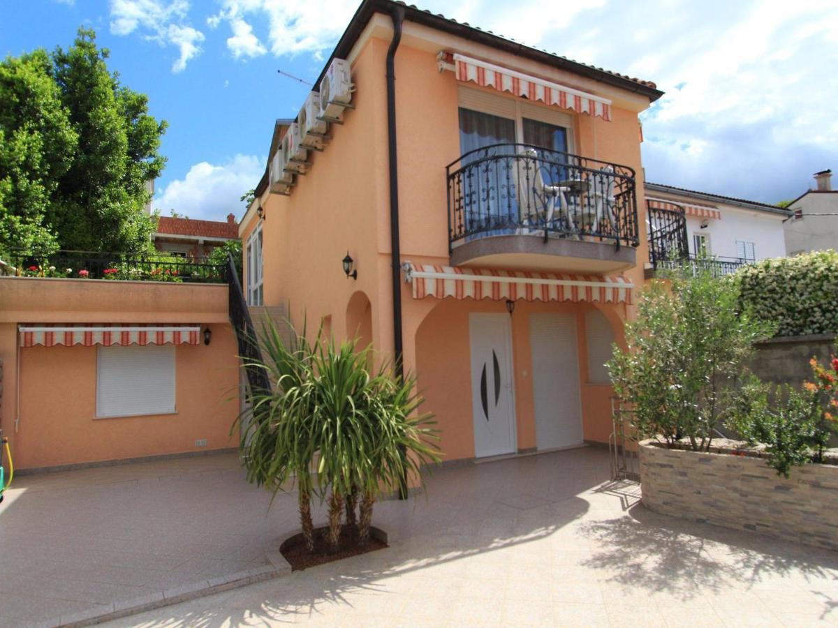 Apartments Carmen Crikvenica Luaran gambar