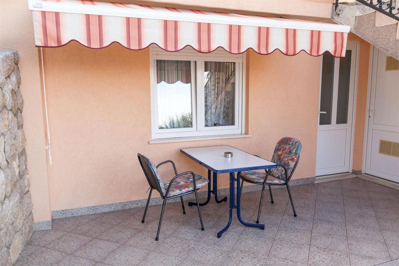 Apartments Carmen Crikvenica Luaran gambar