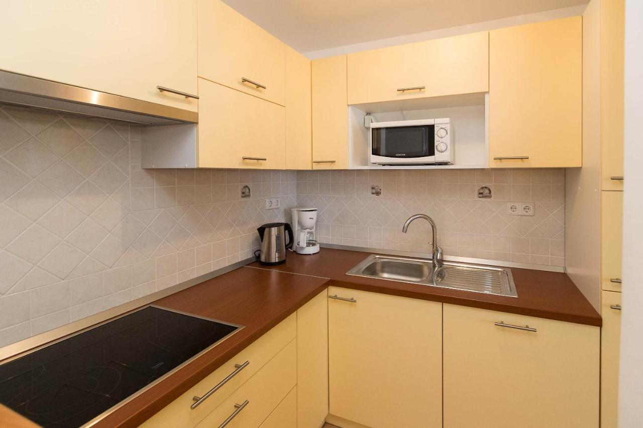 Apartments Carmen Crikvenica Luaran gambar
